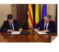 El presidente de la institución provincial y el president del Consell, Carlos Mazón, firman el convenio de colaboración para el desarrollo de esta iniciativa, que también se pondrá en marcha en Valencia y Castellón 